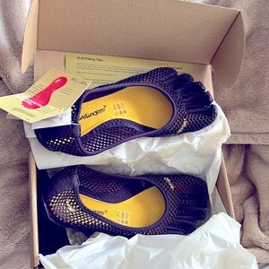 Vibram FiveFinger Vi-B, Nightshade EU 39 (Brand new, never been worn)